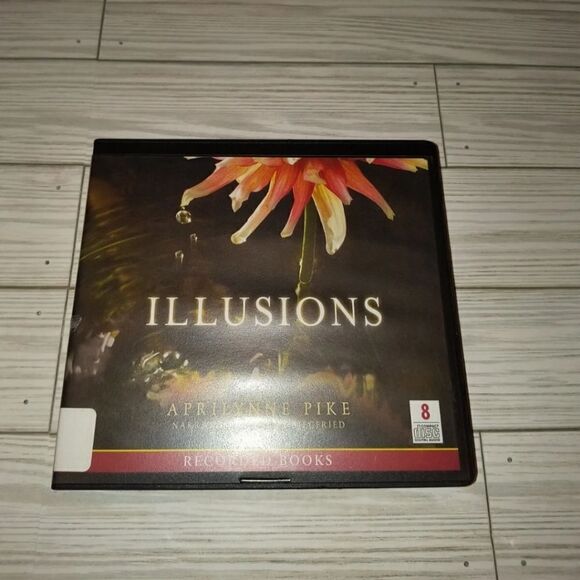 Illusions By Aprilynne Pike Recorded Books 8 CD's Audiobook - Picture 8 of 8